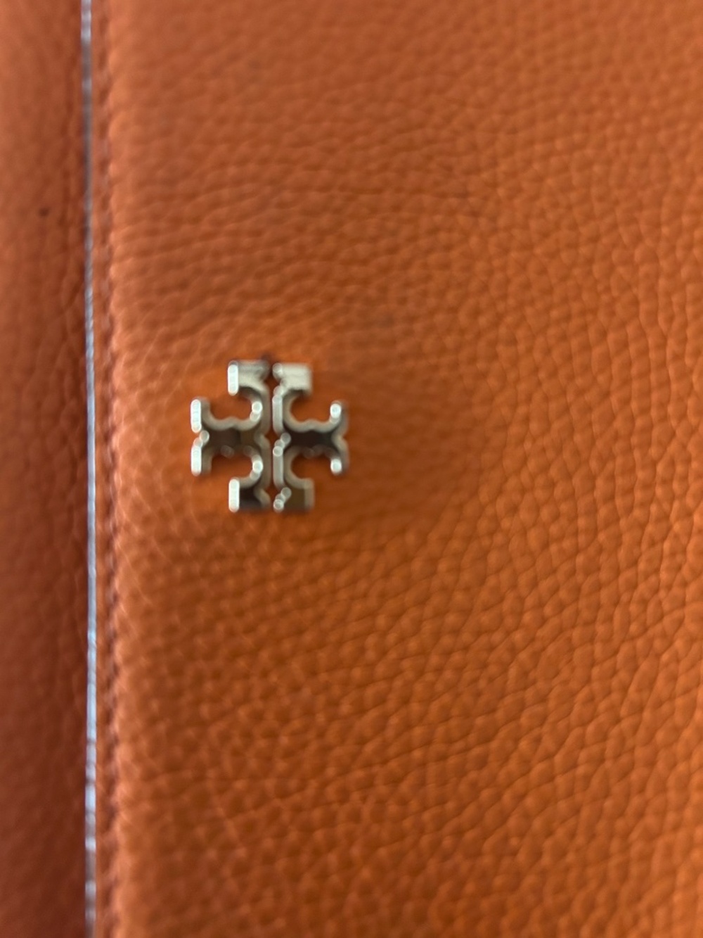 Tory Burch Carter Shrunken Shoulder Bag - Picture 6 of 7